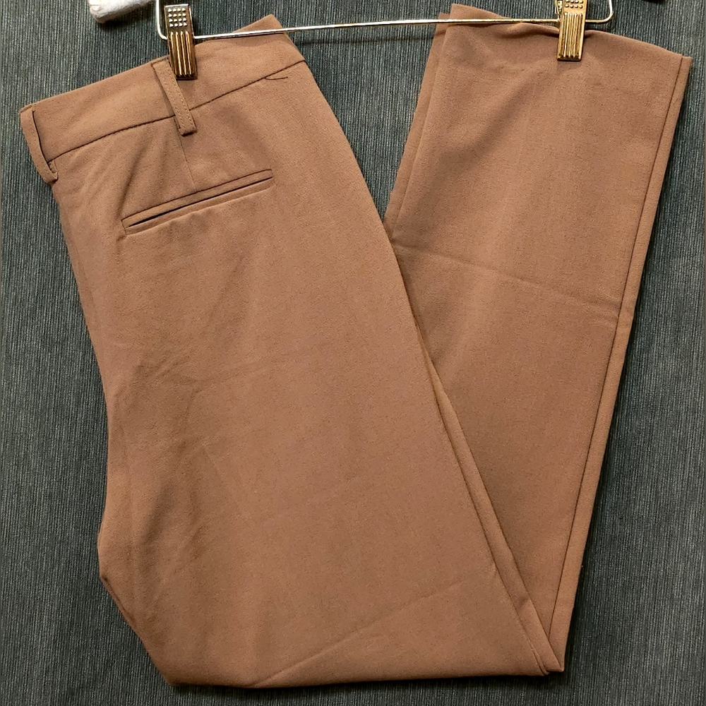 Ladies slim ankle length dress pants, Size 4, New